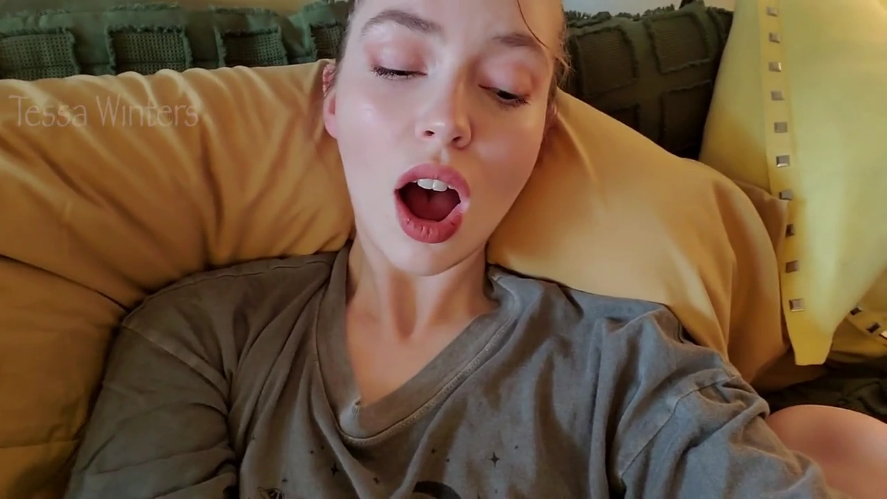 Cheating ex-girlfriend caught on video by finger porn video